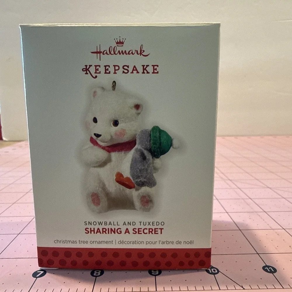 Hallmark Keepsake 2013‎ Snowball & Tuxedo - Sharing A Secret Ornament